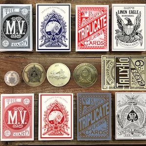 Juego de regalo de restauración de naipes históricos 9 barajas, 4 monedas