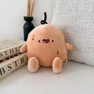 Potato Plush Toy – Cute Kawaii Plushie with Hair and Dangly Feet | 20cm Squishy Stuffed Toy | Funny Gift for Kids & Adults, Spud