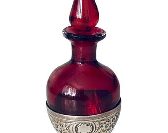 アンティーク香水瓶 ルビーレッドガラス 金箔仕上げ 金属製蓋 1880年頃