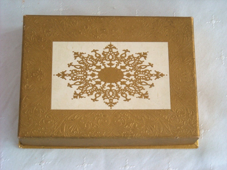 Vintage Coty Damask Envelope Vanity Powder Compact in Original Presentation Box 1950