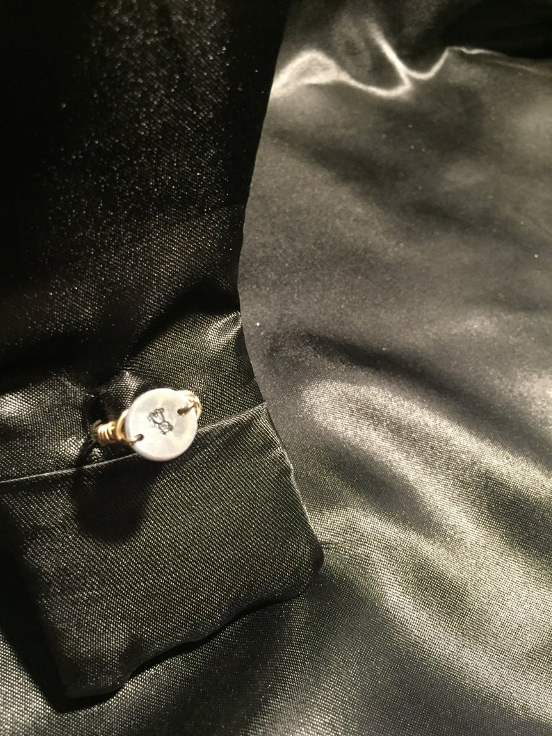 Silver Wire Dog Stamped Disc