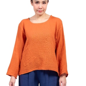 Double Gauze 100% Crinkle Cotton Long Sleeves Crew Neck Top with Hi-Low Hem and Pocket Pre-washed Relaxed fit Ladies Top Long Sleeve Gauze