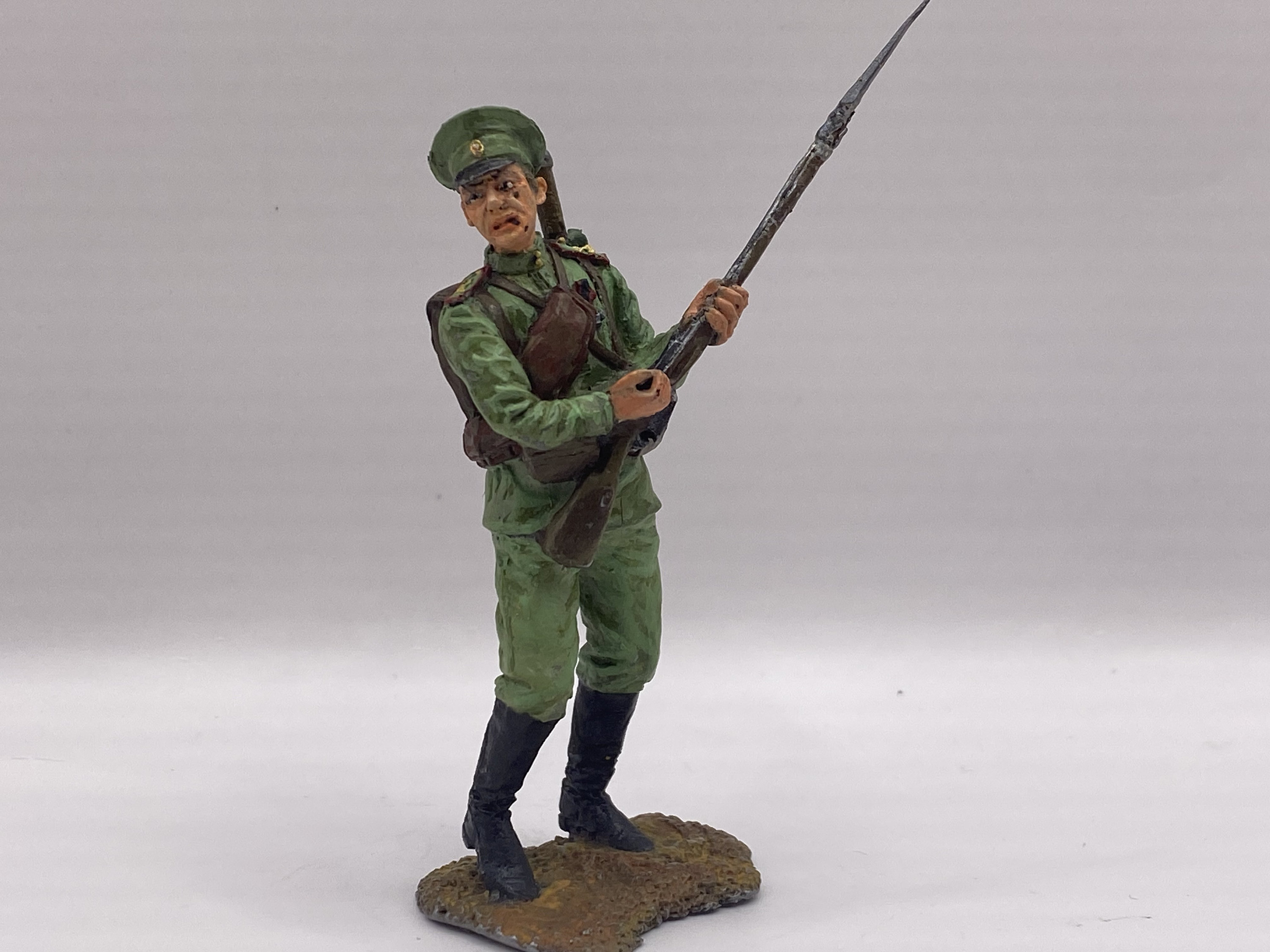Ww1 metal hotsell toy soldiers