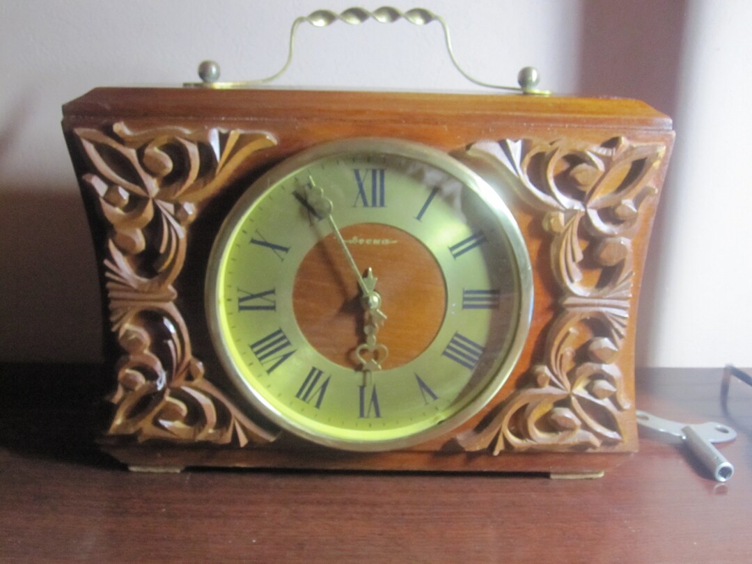 USSR Russian Soviet Clock - Vesna - Wood - Working Wooden Mantle ...