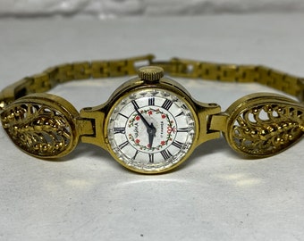 Womens watch, Chaika watch, ladies watch, vintage womens watch, Russian girl watch, art deco watch