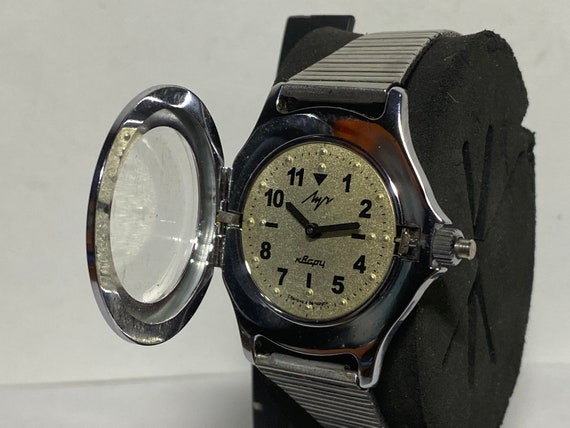 Rare quartz watch luch Gem