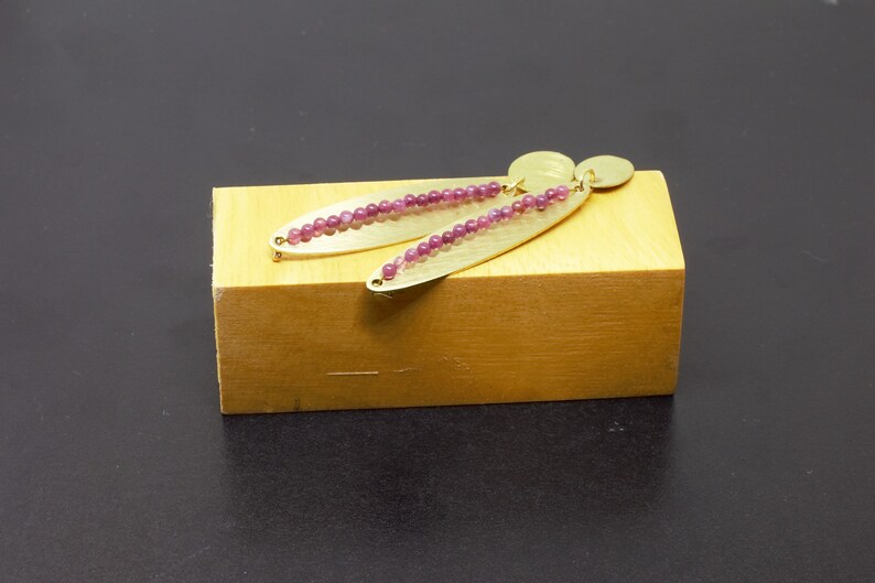 Handmade long drop earrings,Dangle earrings,Oval shaped earrings,Gift for her,Long beaded earrings,Agate beads,Modern earrings,