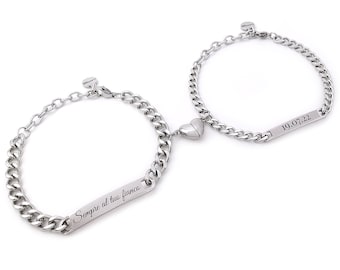 Set 2 Bracciali di coppia in acciaio personalizzabili con incisione di un nome, una frase, una data a catena con cuore magnetico