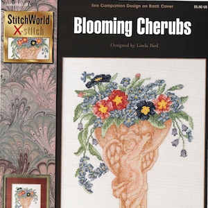 Könnte beinhalten: Kreuzstich-Muster mit einem Cherub, der eine Vase mit Blumen hält. Die Blumen sind rot, blau und gelb. Das Muster trägt den Titel "Blooming Cherubs" und wurde von Linda Bird entworfen. Das Muster ist für 5,50 $ erhältlich.