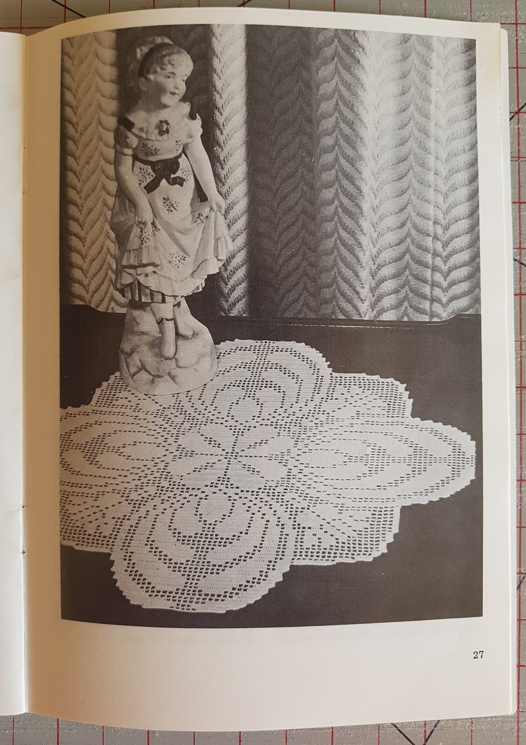 Vintage Lily Crochet Booklet No. 209 Doilies to Treasure - Etsy