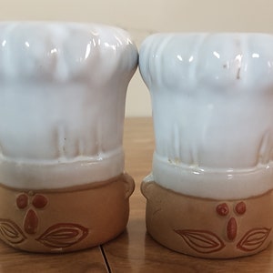 Vintage Chef&#39;s Hat Salt and Pepper Shakers