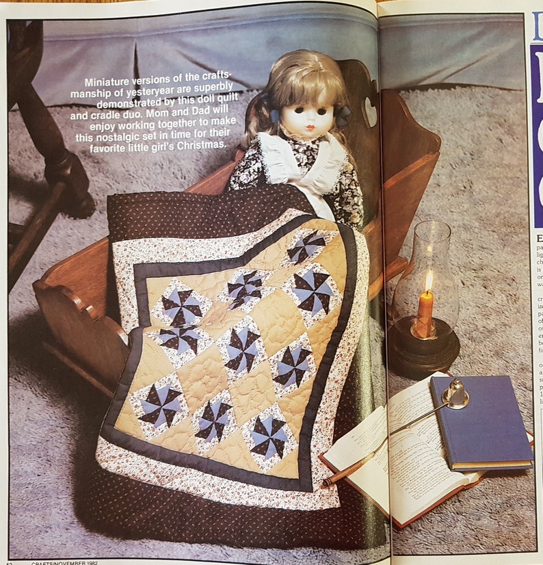 Stockings Ornaments Crafts Magazine Vol 5 No 11 November 1982 Christmas Wreaths