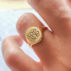 Signet Ring-Personalized Signet Ring-Initial Signet Ring-Personalized Jewelry-Gold Signet Ring-Monogram Jewelry-Bridesmaid-Ring-