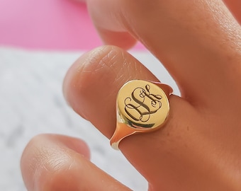 Signet Ring-Personalized Signet Ring-Initial Signet Ring-Monogram Ring-Personalized Jewelry-Gold Signet Ring-Monogram Jewelry-Bridesmaid