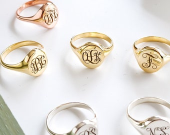 Monogram Ring-Personalized Signet Ring-Initial Signet Ring-Signet Ring-Personalized Jewelry-Gold Signet Ring-Monogram Jewelry-Bridesmaid