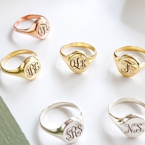 Monogram Ring-Personalized Signet Ring-Initial Signet Ring-Signet Ring-Personalized Jewelry-Gold Signet Ring-Monogram Jewelry-Bridesmaid