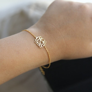 Pulsera delicada con monograma - Joyas con monograma - Pulsera con monograma de oro - Pulsera inicial - Monograma - Regalo de dama de honor - Pulsera personalizada