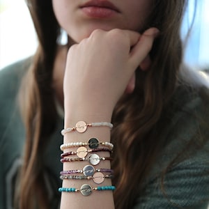 Edelsteen aangepaste armband-edelsteen eerste armband-naam armband cadeau voor haar-gepersonaliseerde naam armband-naam sieraden- disc armband-sieraden