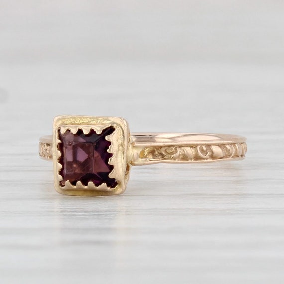 Antique Molded Red Glass Garnet Simulant Ring 10k… - image 1