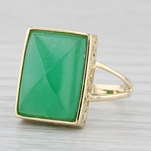 Green Jadeite Jade Ring 14k Yellow Gold Size 5.5 Sugar Loaf Solitaire