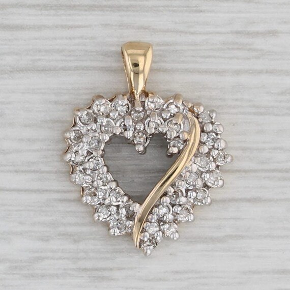 Diamond cluster heart pendant deals