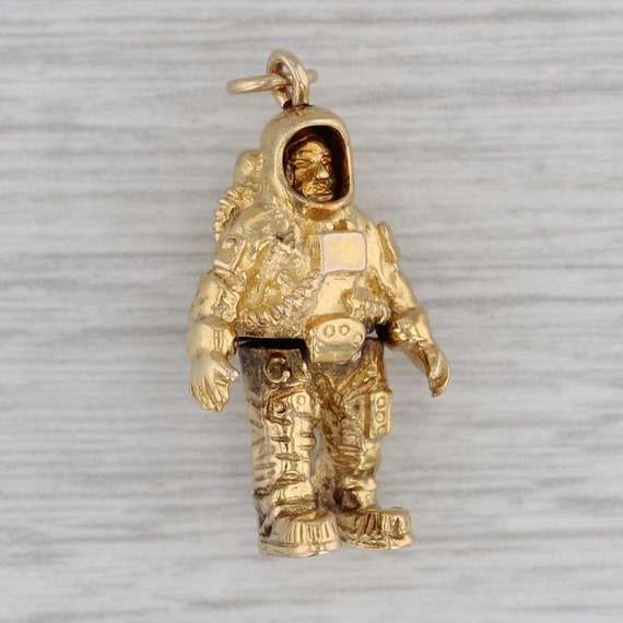 Vintage Astronaut Charm 9k Yellow Gold Moves Figu… - image 1