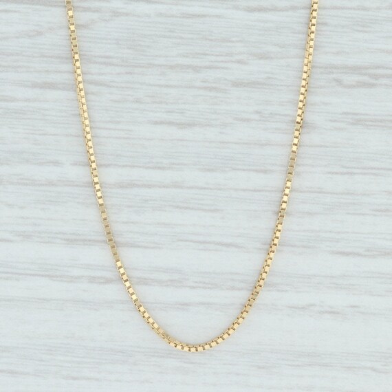 New Box Chain Necklace 18" 18k Yellow Gold 0.9mm … - image 3