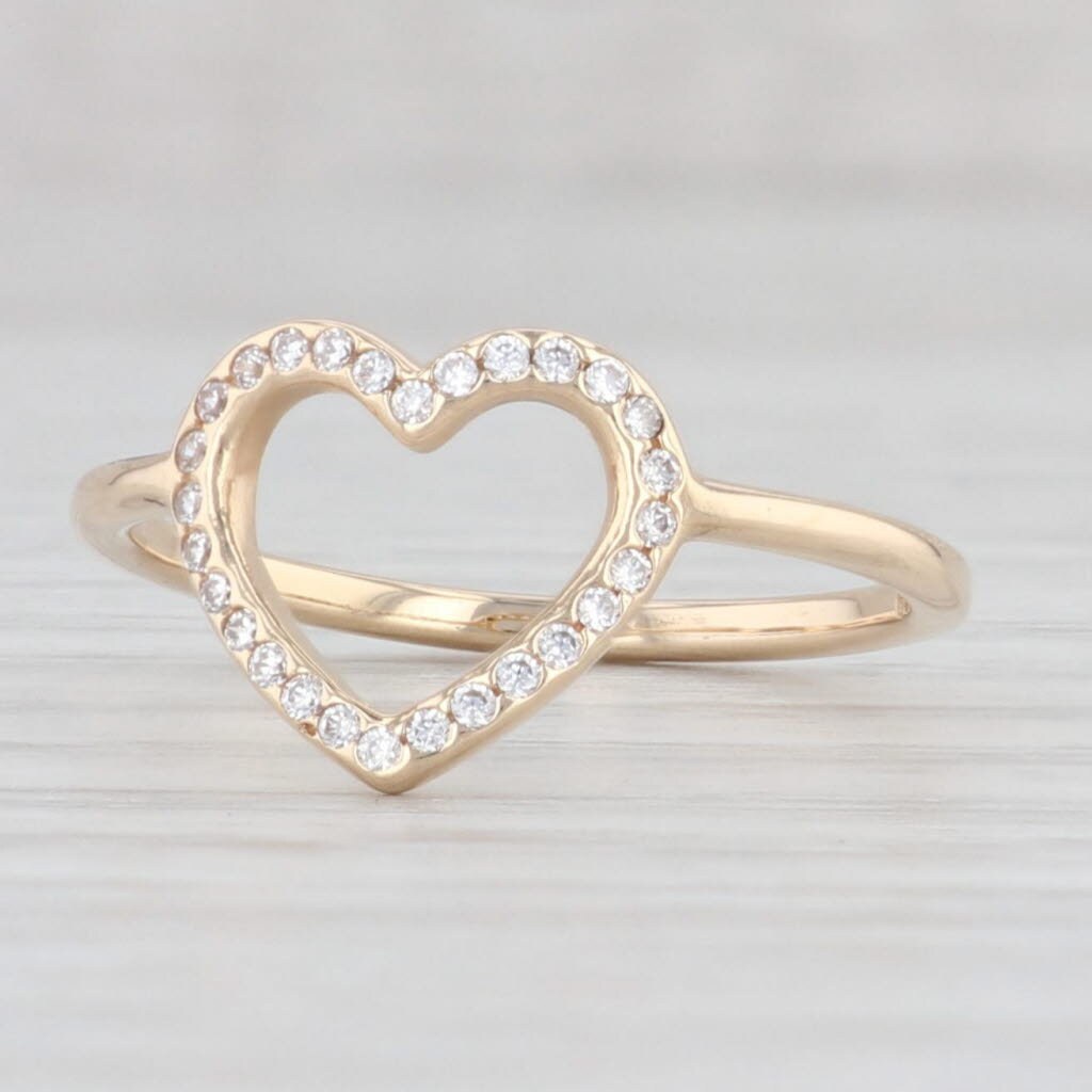Pandora captured shop heart ring