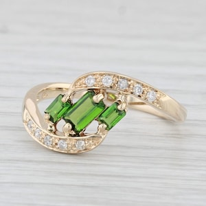 0.56ctw Green Tourmaline Diamond Bypass Ring 10k Yellow Gold Size 6.75