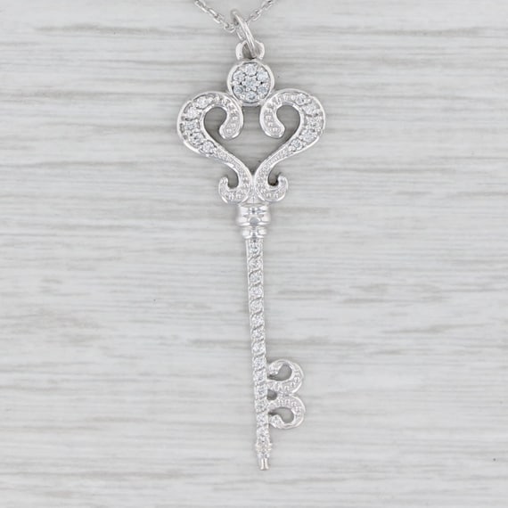 New 0.30ctw Diamond Skeleton Key Pendant Necklace… - image 2