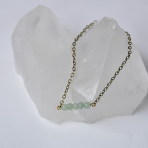 Armband aus Bronze und vertes d&#39;aventurine, Armband minimalist, Cadeau pour elle, mariage bohème, Bijoux pour demoiselle d&#39;honneur