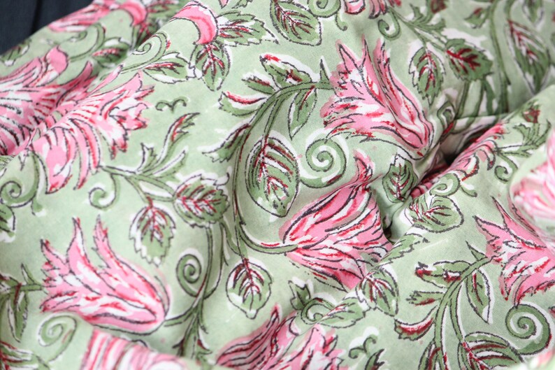 1 yard-Motif floral rose vert imprimé à la main tissu de coton-imprimé rose floral rose avec feuilles vertes-mode filles robe tissu / courtepointe / décor image 10