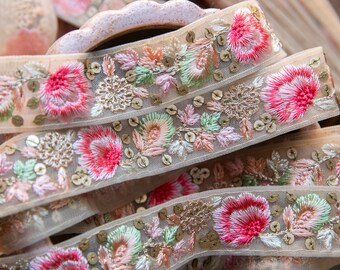 1 mètre - Ruban à broder en fil floral rose et vert pastel sur tissu en maille - garniture florale rose feuille verte pour la confection de noeuds, de bordures de robe