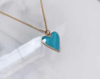 vergulde emaille hart hanger ketting - turkoois, rood en wit emaille hart hanger gouden ketting | Cadeau voor geliefden en bruidsmeisjes