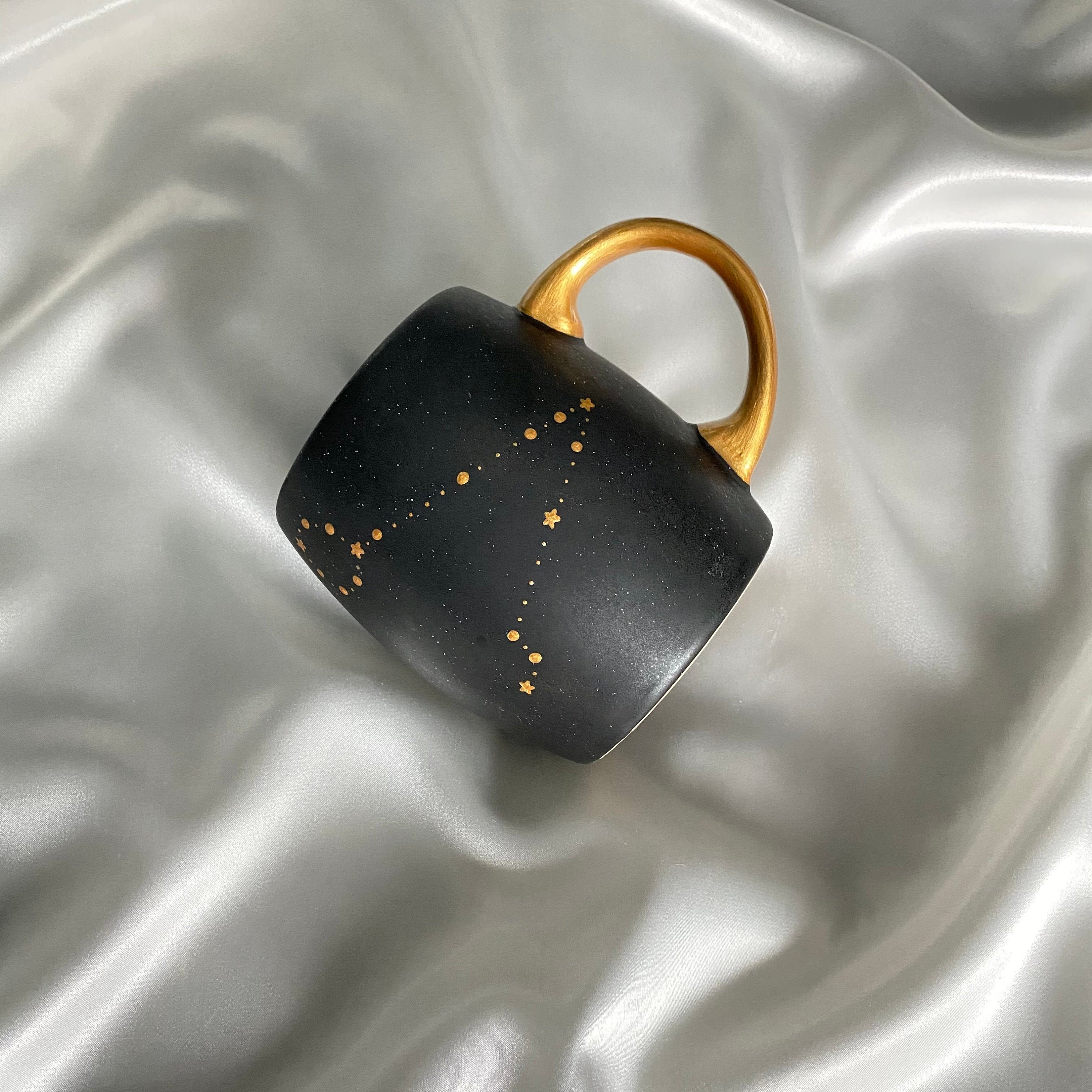 Mug Constellation Poissons/Cadeau Zodiac Personnalisé Pour Elle Mug Poissons Noir Mat Personnalisé C