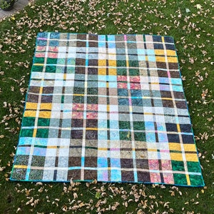 Plaidish Quilt - Modern colorful quilt - Throw quilt - Quilted throw blanket - Colorful quilt - Batik Quilt - Homemade Quilt - Perfect Gift
