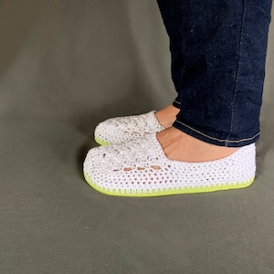 Crochet Pattern PDF, Slippers With Flip Flop Soles, Crochet Summer Slippers, House Shoes, Women's Crochet Women's Vacation Shoe Pattern PDF afbeelding 2
