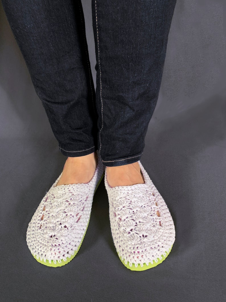 Crochet Pattern PDF, Slippers With Flip Flop Soles, Crochet Summer Slippers, House Shoes, Women's Crochet Women's Vacation Shoe Pattern PDF afbeelding 4