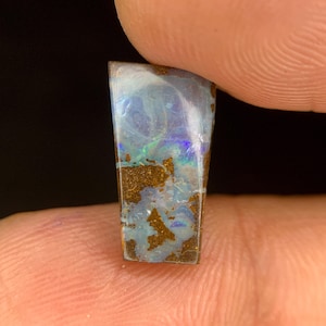 Natuurlijke Australische Boulder Opaal 5,35 karaat 15x9x6,2 MM Taps toelopende vorm cabochon edelsteen voor het maken van sieraden