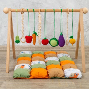 Vegetable baby gym toys and baby play mat, wooden baby gym, baby play gym, baby activity mat, baby gym mat, baby activity gym, play gym toy image 7