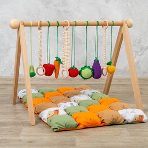 Vegetable baby gym toys and baby play mat, wooden baby gym, baby play gym, baby activity mat, baby gym mat, baby activity gym, play gym toy image 8