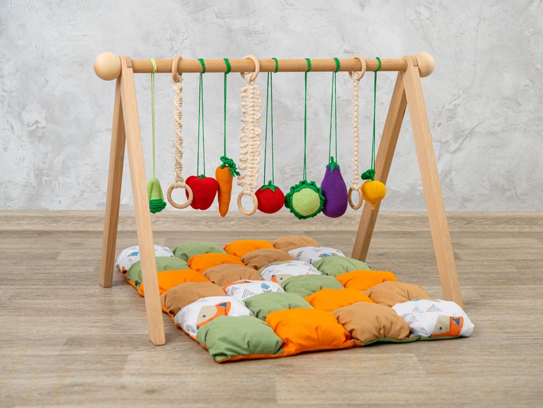 Vegetable baby gym toys and baby play mat, wooden baby gym, baby play gym, baby activity mat, baby gym mat, baby activity gym, play gym toy image 8