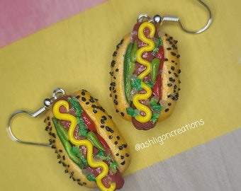 Pendientes de perrito caliente estilo Chicago