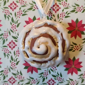Cinnamon Roll Ornament