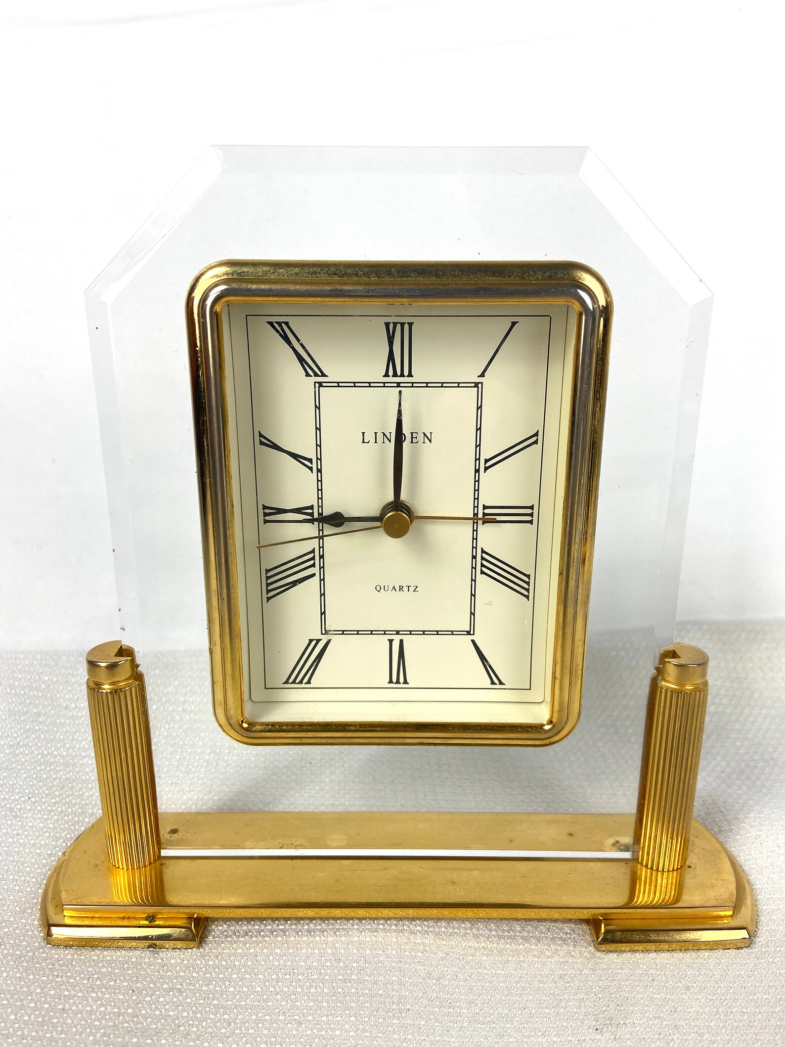 Linden Crystal Like Plastic Glass Quartz Alarm Clock Etsy