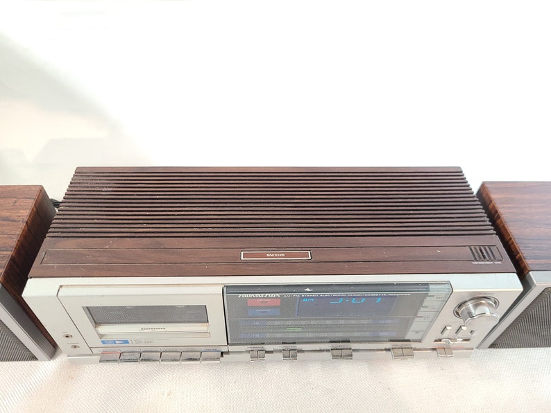 Soundesign 3893 AM FM Electronic Alarm Clock Radio Cassette Etsy
