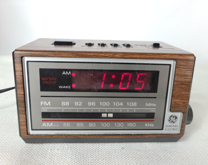 Vintage GE General Electric Red LED Alarm Clock Radio 74601A Etsy