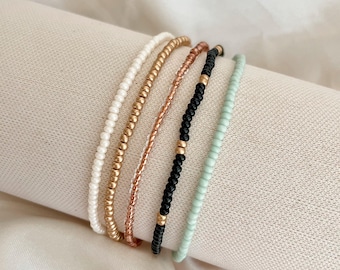 Tiny Seed Bead Bracelet Boho Stretch Bracelet Stack Simple Beaded Bracelet for Women Minimalist Jewelry for Layering Casual Bracelets Dainty