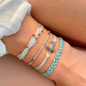 Beach Bracelet Set Adjustable String Turtle Charm Ocean Theme Braided Beaded Summer Bracelet Turquoise Coastal Style Design Vacation Jewelry