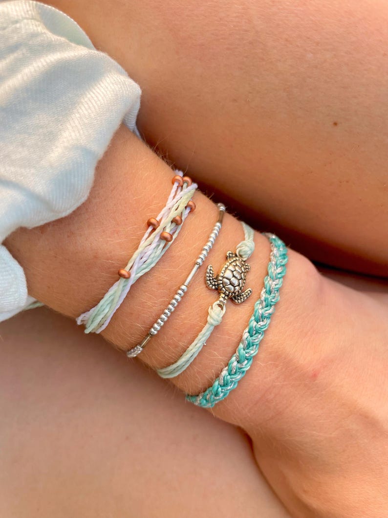 Beach Bracelet Set Adjustable String Turtle Charm Ocean Theme Braided Beaded Summer Bracelet Turquoise Coastal Style Design Vacation Jewelry